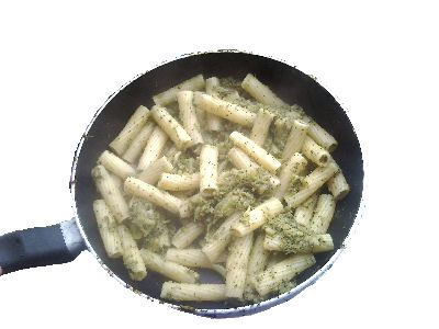 Pasta con broccoli cotti al microonde