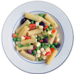 Pasta fredda con verdure e scamorza