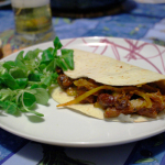 Tortilla con "chili" vegetariano