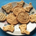 Biscotti salati senza glutine al parmigiano.